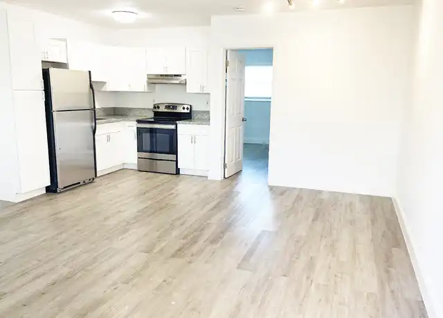 Property at 240 SW 8th St Unit 9, Pompano Beach, FL, 33060, 1 bed, 1 bath, [object Object]