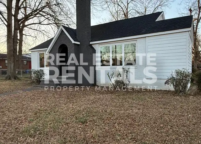 Property at 310 Mountain St NW Unit 1, Jacksonville, AL, 36265, 4 beds, 2 baths, [object Object]