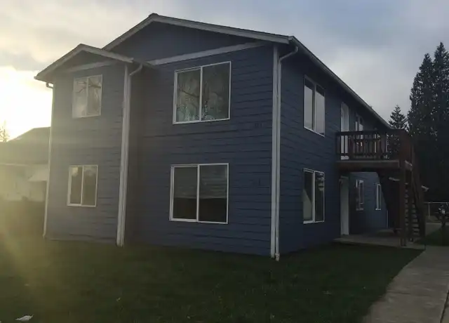 Property at 213 Oregon Way Unit 215, Longview, WA, 98632, 3 beds, 2 baths, [object Object]