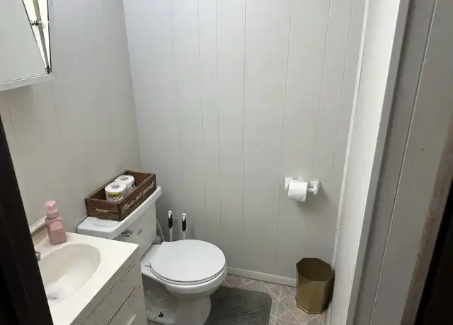 Property at 13019 County Road 5, Burnsville, MN, 55337, 3 beds, 1 bath, [object Object]
