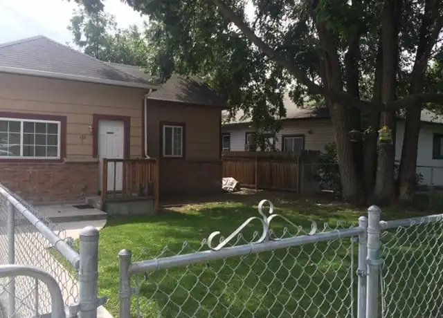 Property at 128 13th Ave S Apt 1, Nampa, ID, 83687, 2 beds, 1 bath, [object Object]