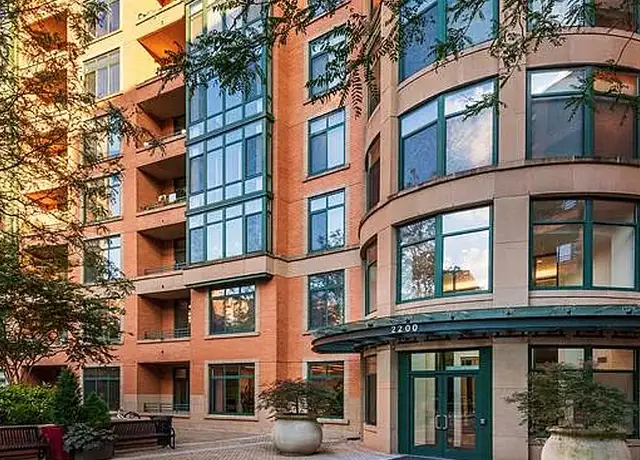 Photo of 2200 12th Ct N, Arlington, VA 22201