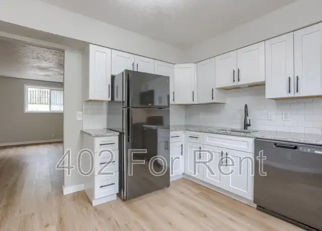 Property at 4713 Davenport St Unit 5, Omaha, NE, 68132, 1 bed, 1 bath, [object Object]