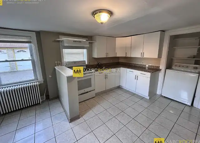 Property at 44 Jefferson St Unit B, Newton, MA, 02458, 2 beds, 1 bath, [object Object]
