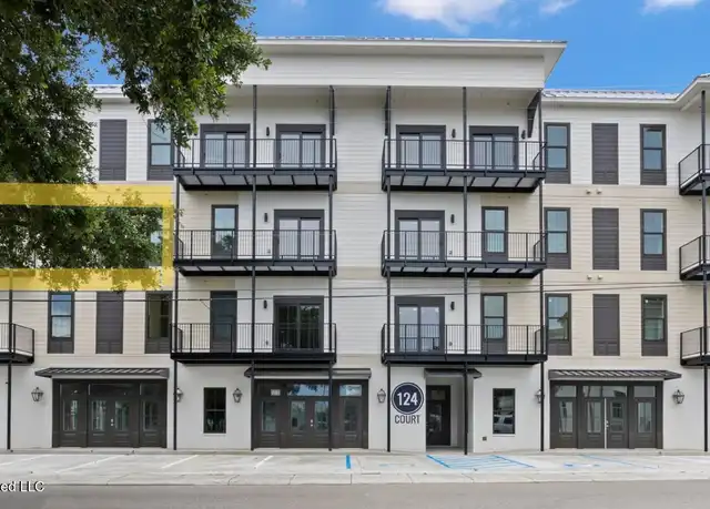 Property at 124 Court St Unit 303, Bay St Louis, MS, 39520, 1 bed, 2 baths, [object Object]