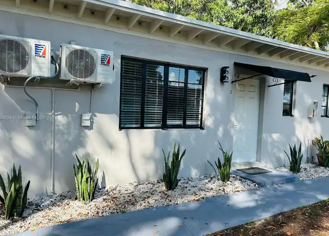 Property at 411 SE 14th Ct Unit 3, Fort Lauderdale, FL, 33316, 1 bed, 1 bath, [object Object]