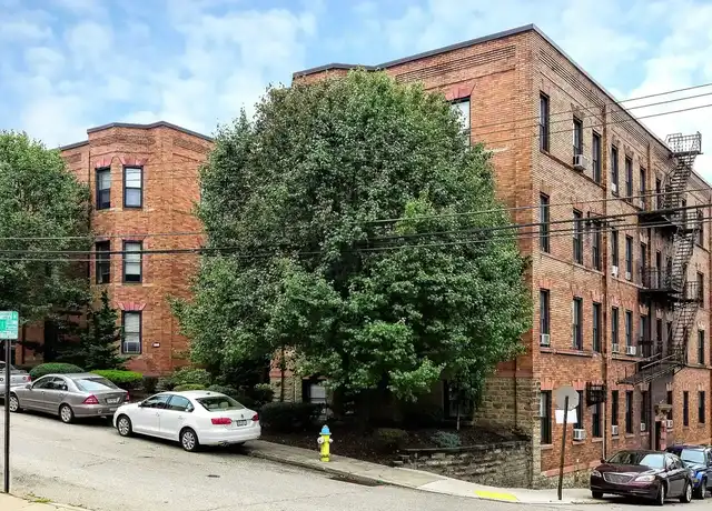 Property at 131 W Sycamore St, Pittsburgh, PA, 15211, 1 bed, 1 bath, [object Object]