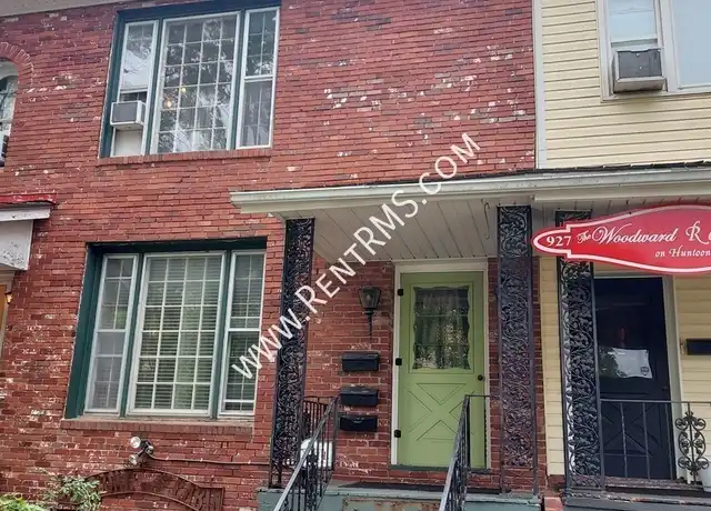 Property at 927 SW Huntoon St Unit 2, Topeka, KS, 66604, 1 bed, 1 bath, [object Object]