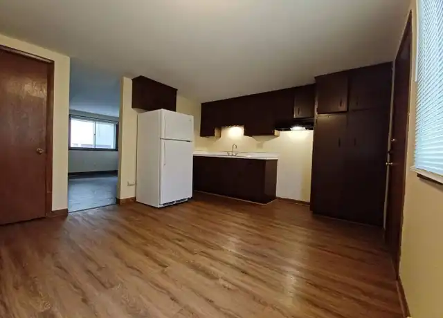 Property at 3902 15th Ave Unit 3902-7, Rockford, IL, 61108, 2 beds, 1 bath, [object Object]