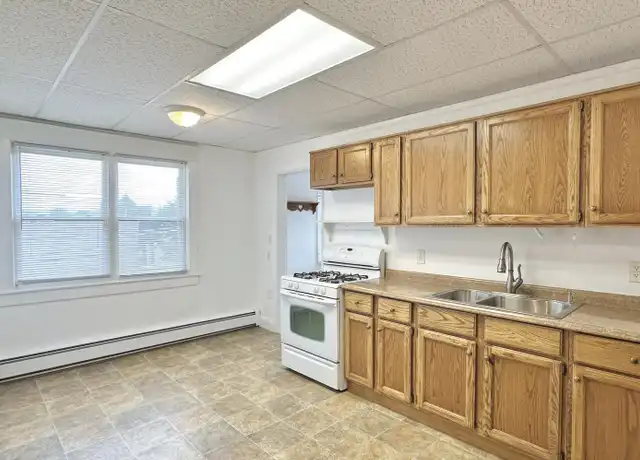 Property at 116 Main St, Kingston, PA, 18704, 2 beds, 1 bath, [object Object]