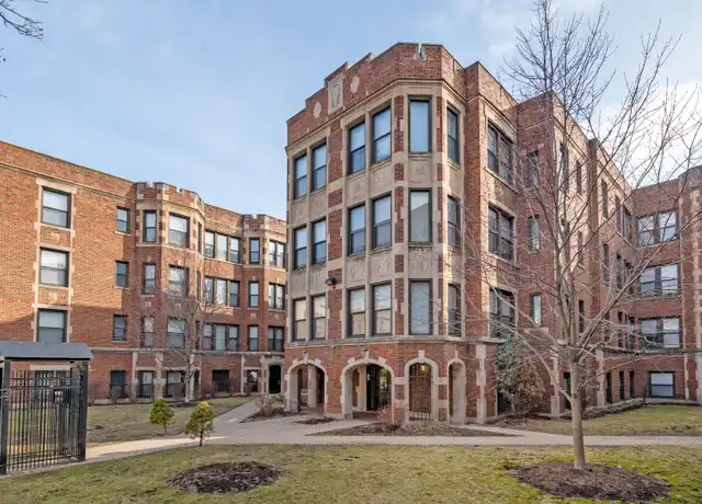 Property at 7139 S Bennett Ave Unit 3S, Chicago, IL, 60649, 1 bed, 1 bath, [object Object]