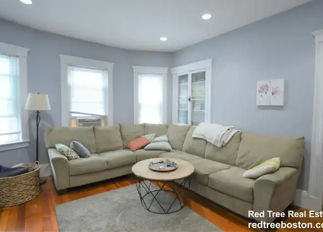Property at 18 Hunnewell Ave, Brighton, MA, 02135, 3 beds, 1 bath, [object Object]