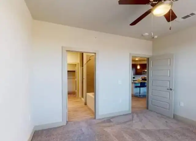 Property at 637 Samuels Ave Unit 1015, Fort Worth, TX, 76102, 1 bed, 1 bath, [object Object]