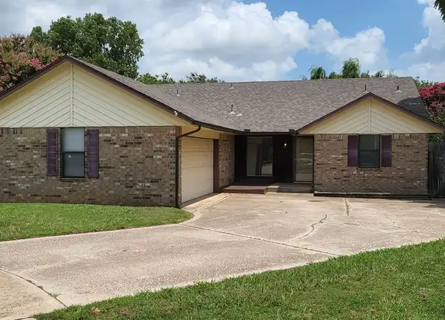 Property at 517 Fenwick Ct, Norman, OK, 73072, 3 beds, 2 baths, [object Object]
