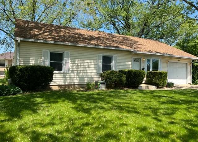 Photo of 600 Lacy Ave, Streamwood, IL 60107