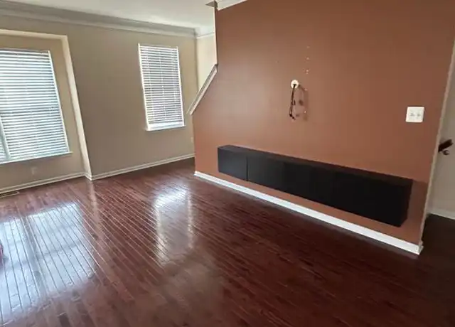 Property at 42906 Pamplin Ter, Chantilly, VA, 20152, 1 bed, 1 bath, [object Object]