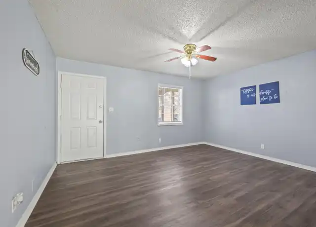 Property at 950 S 32nd St Unit PW23, Muskogee, OK, 74401, 1 bed, 1 bath, [object Object]