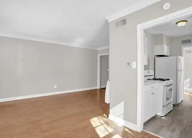 Property at 796 Atlantic St Unit 798, Memphis, TN, 38112, 2 beds, 1 bath, [object Object]