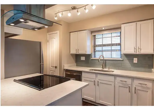 Property at Tramor at the Arboretum - 9417 Great Hills Trl, Austin, TX, 78759, 1 bed, 1 bath, [object Object]