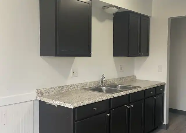 Property at 744 E Michigan Ave Unit 06, Battle Creek, MI, 49014, 1 bed, 1 bath, [object Object]