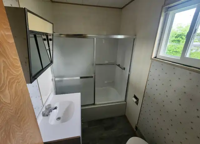 Property at 333 Washington St Unit 3, Columbus, IN, 47201, 0 beds, 1 bath, [object Object]
