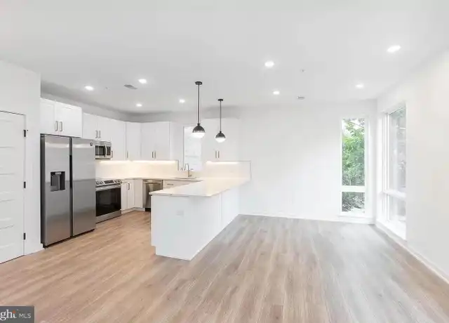 Property at 719 N 16th St Unit 4, Philadelphia, PA, 19130, 2 beds, 2.5 baths, [object Object]