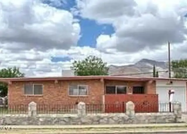 Property at 10073 Kellogg St, El Paso, TX, 79924, 3 beds, 2 baths, [object Object]