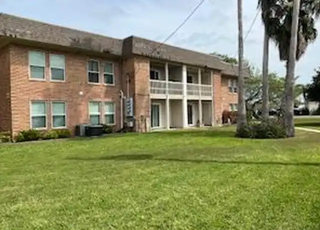 Property at 805 Santa Isabel Blvd, Laguna Vista, TX, 78578, 2 beds, 1.5 baths, [object Object]