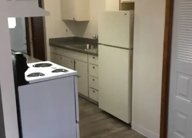 Property at 13110 SE Stark St Unit 02, Portland, OR, 97233, 2 beds, 1 bath, [object Object]
