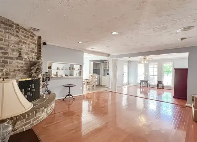 Property at 9206 Hendon Ln, Houston, TX, 77036, 3 beds, 2 baths, [object Object]