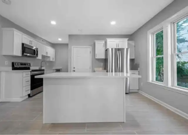 Property at 155 Eastern Ave Unit 2, Worcester, MA, 01605, 3 beds, 1 bath, [object Object]