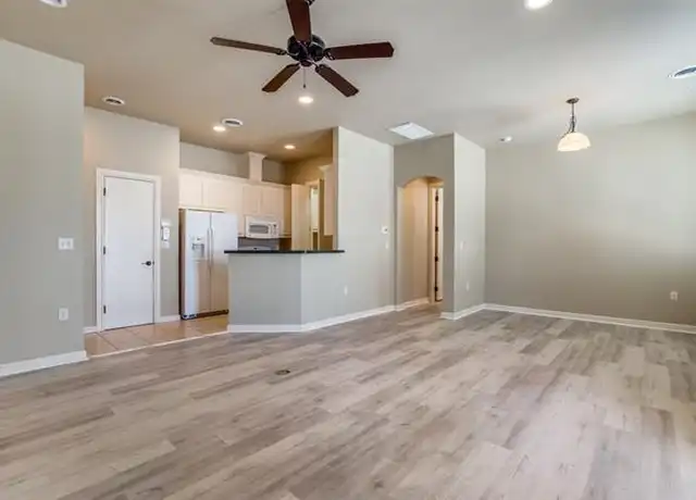 Property at 713 Grainger St #201, Fort Worth, TX, 76104, 1 bed, 1 bath, [object Object]