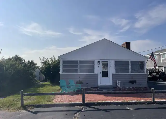 Property at 226 Ocean Blvd, Seabrook, NH, 03874, 2 beds, 1.5 baths, [object Object]