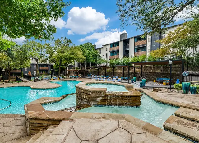 Photo of 2301 Avenue H, Grand Prairie, TX 75050