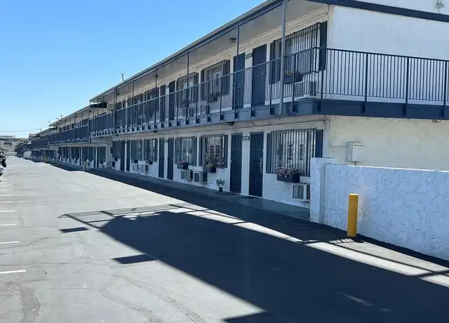 Property at 4600 University Center Dr #137, Las Vegas, NV, 89119, 1 bed, 1 bath, [object Object]