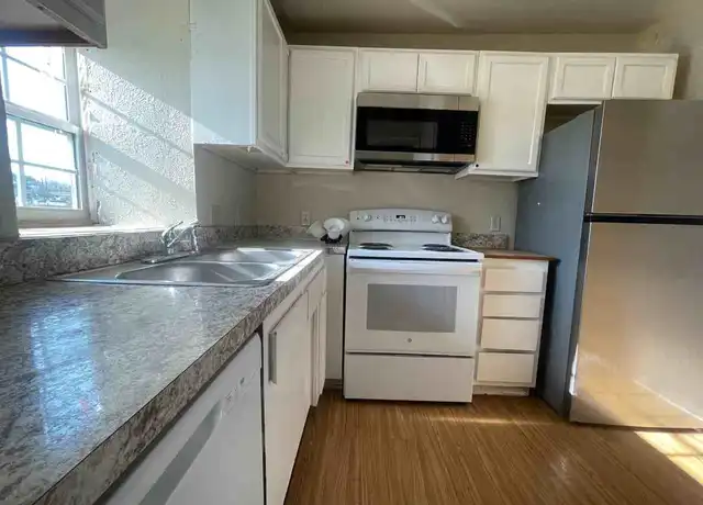 Property at 3109 Las Vegas Trl, Fort Worth, TX, 76116, 1 bed, 1 bath, [object Object]