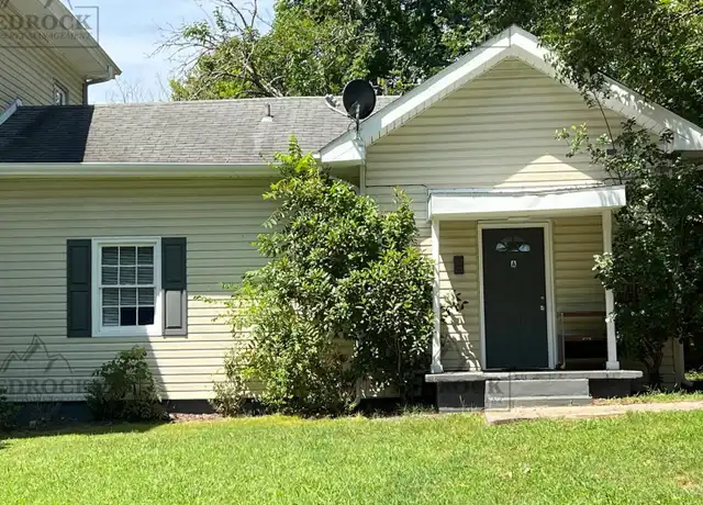 Property at 1013 NW Magnolia Dr Unit A, Huntsville, AL, 35816, 1 bed, 1 bath, [object Object]