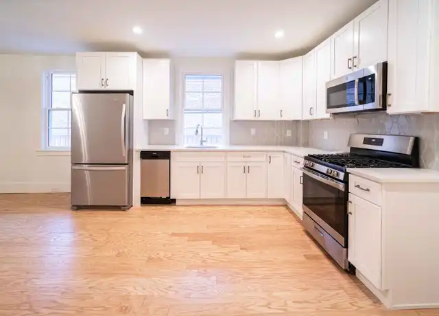 Property at 449 W King St Apt 4, Lancaster, PA, 17603, 1 bed, 1 bath, [object Object]