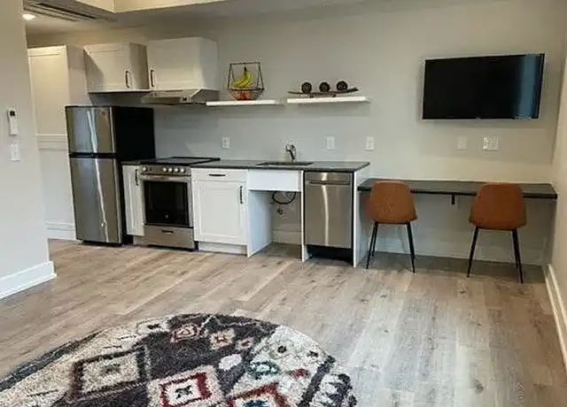 Property at 730 Leonard Apartments - 730 Leonard St NW, Grand Rapids, MI, 49504, 0 beds, 1 bath, [object Object]
