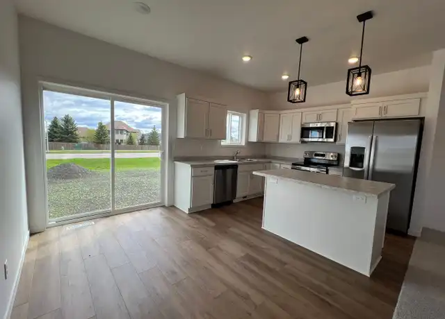 Property at 3063 39th Ave S, Moorhead, MN, 56560, 4 beds, 2 baths, [object Object]