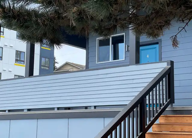 Property at 3130 Broadway Unit 2, Everett, WA, 98201, 1 bed, 1 bath, [object Object]