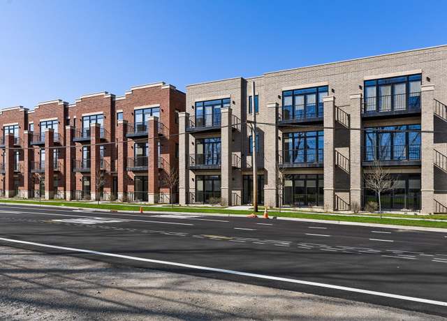 Photo of 810 E Irving Park Rd, Roselle, IL 60172
