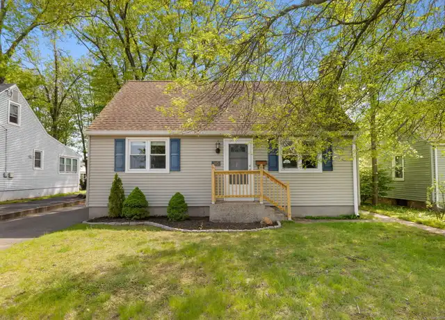 Property at 305 Slater Rd, New Britain, CT, 06053, 4 beds, 1 bath, [object Object]