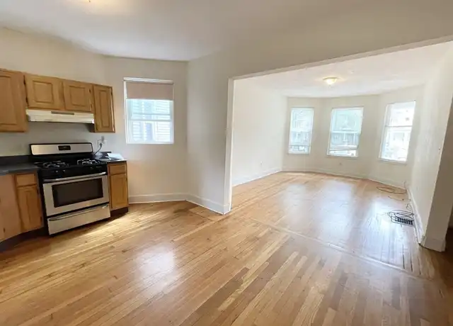 Property at 33 Edison Grn Unit 1, Boston, MA, 02125, 3 beds, 1 bath, [object Object]