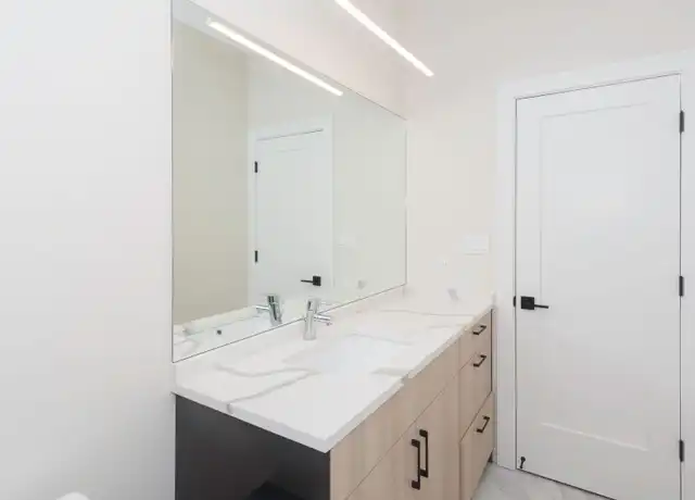 Property at 3762 S Indiana Ave Unit 2, Chicago, IL, 60653, 3 beds, 3 baths, [object Object]