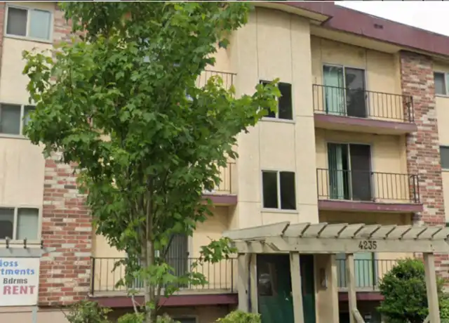 Property at 4235 12th Ave NE Unit 103, Seattle, WA, 98105, 4 beds, 3 baths, [object Object]