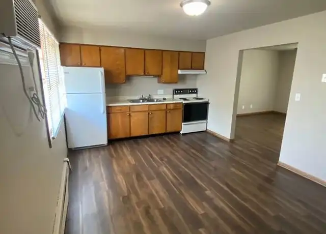 Property at 603 E 3rd St S Unit 3, Newton, IA, 50208, 2 beds, 1 bath, [object Object]