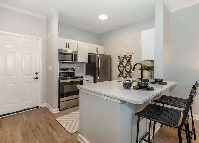Property at Heather Ridge - 8800 Meadow Vista Rd, Charlotte, NC, 28213, 1-2 bed, 1-2 bath, [object Object]