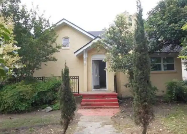Property at 1822 Stella Ave, Dallas, TX, 75203, 4 beds, 1.5 baths, [object Object]