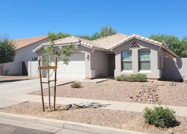Property at 4216 S Sawmill Rd, Gilbert, AZ, 85297, 4 beds, 2 baths, [object Object]